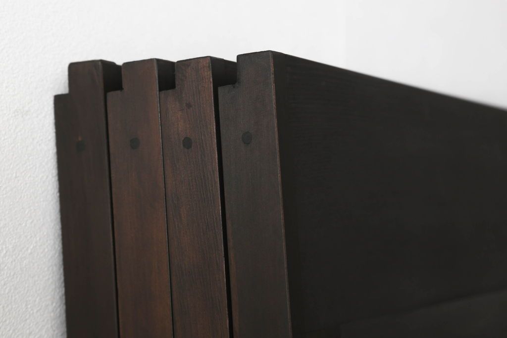 組子帯戸4枚をリペア&カスタム!高さと幅をリサイズし、レーザー加工による組子デザインの枠を製作。表はクリアガラス、裏はすりガラスに交換。色味は当店商品を参考に着色。(引き戸、帯戸)