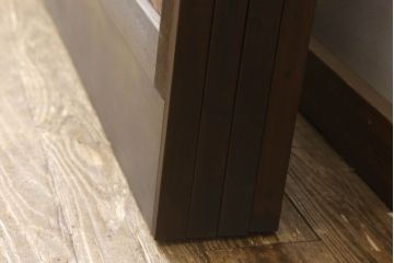 組子帯戸4枚をリペア&カスタム!高さと幅をリサイズし、レーザー加工による組子デザインの枠を製作。表はクリアガラス、裏はすりガラスに交換。色味は当店商品を参考に着色。(引き戸、帯戸)