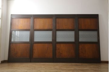 組子帯戸4枚をリペア&カスタム!高さと幅をリサイズし、レーザー加工による組子デザインの枠を製作。表はクリアガラス、裏はすりガラスに交換。色味は当店商品を参考に着色。(引き戸、帯戸)