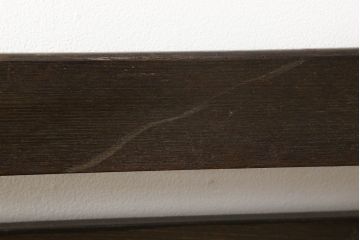 チャーチベンチをリペア&カスタム!脚の四隅にL字型の金具を取り付け強度の補強。現状の品物に合わせて1トーン程落ち着いた色に着色。(木製ベンチ、長椅子、ベンチ)