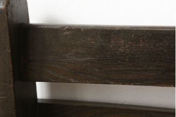 チャーチベンチをリペア&カスタム!脚の四隅にL字型の金具を取り付け強度の補強。現状の品物に合わせて1トーン程落ち着いた色に着色。(木製ベンチ、長椅子、ベンチ)