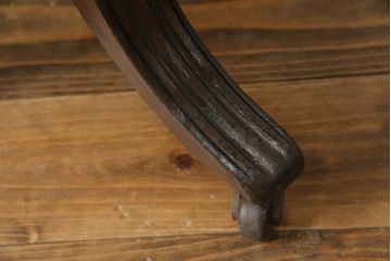 キャスター付きチェアをリペア&カスタム!座面と背面を指定の本革に張り変え、硬さを調整。木部は1トーン落ち着いた色味に着色仕上げ。