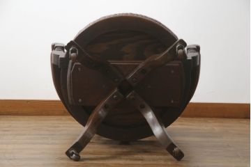 キャスター付きチェアをリペア&カスタム!座面と背面を指定の本革に張り変え、硬さを調整。木部は1トーン落ち着いた色味に着色仕上げ。