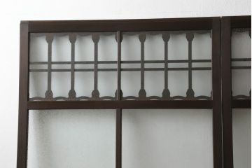 ガラス戸2枚をリペア&カスタム!高さと幅をリサイズし、調整式の平型の戸車を取り付け。色味は当店商品を参考に着色。(引き戸、建具)