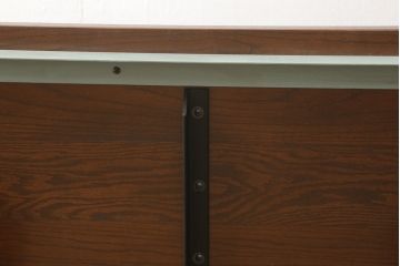 格納スツール6脚付きテーブルをリペア&カスタム!当店商品を参考に天板と座面を交換、キャスター部分は着色して仕上げ。(6人用ダイニングテーブル、作業台)