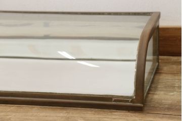 ショーケースをリペア&カスタム!真鍮製のストッパーを当店商品を参考に職人が手作業で製作し取り付け。(ガラスケース、店舗什器)