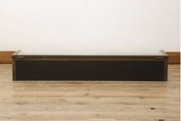 ショーケースをリペア&カスタム!真鍮製のストッパーを当店商品を参考に職人が手作業で製作し取り付け。(ガラスケース、店舗什器)