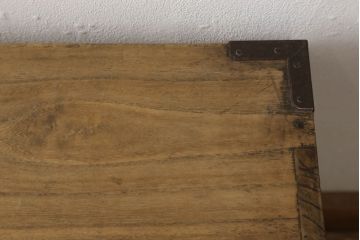 総桐米沢箪笥をリペア&カスタム!内部から天板を補強し、配線用の穴あけ加工。上段1杯フラップダウン加工。本体はクリアワックスで木地色に仕上げ、新材部分は色合わせ。(総桐箪笥、桐たんす、着物タンス、和服タンス、収納箪笥)