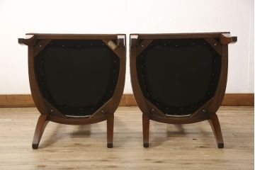 ダイニングチェア2脚をリペア&カスタム!座面の硬さを調整し、デザインが左右対称になるよう座面生地を張りかえ、共布でパイピングを製作し取り付け。籐の部分をできる限り修復。本体は現状の色味を活かして仕上げ。(サイドチェア、椅子、イス)