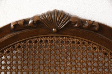 ダイニングチェアの見た目を変えずに綺麗にリペア!現状の色味をベースに、補色や傷消しをして仕上げ。(椅子)