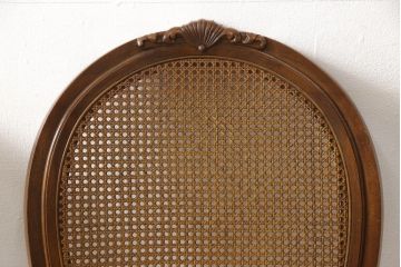 ダイニングチェアの見た目を変えずに綺麗にリペア!現状の色味をベースに、補色や傷消しをして仕上げ。(椅子)