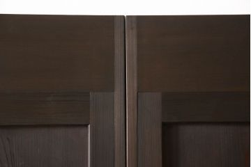 格子帯戸4枚をリペア&カスタム!高さと幅をリサイズし、既存のガラスをすりガラスに交換。本体は現状をベースにして1トーン程落ち着いた色味に着色。(板戸、建具、引き戸)