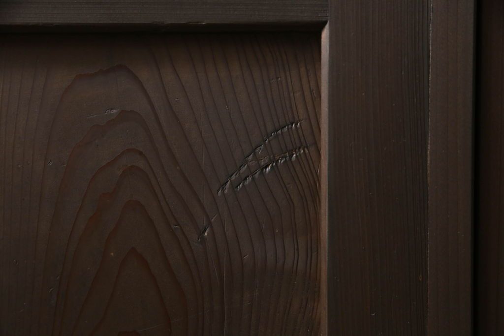 格子帯戸4枚をリペア&カスタム!高さと幅をリサイズし、既存のガラスをすりガラスに交換。本体は現状をベースにして1トーン程落ち着いた色味に着色。(板戸、建具、引き戸)