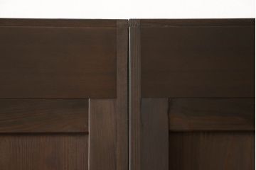 格子帯戸4枚をリペア&カスタム!高さと幅をリサイズし、既存のガラスをすりガラスに交換。本体は現状をベースにして1トーン程落ち着いた色味に着色。(板戸、建具、引き戸)