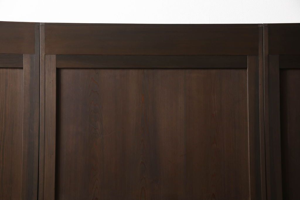 格子帯戸4枚をリペア&カスタム!高さと幅をリサイズし、既存のガラスをすりガラスに交換。本体は現状をベースにして1トーン程落ち着いた色味に着色。(板戸、建具、引き戸)