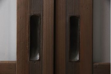 格子帯戸4枚をリペア&カスタム!高さと幅をリサイズし、既存のガラスをすりガラスに交換。本体は現状をベースにして1トーン程落ち着いた色味に着色。(板戸、建具、引き戸)