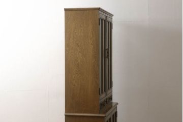 食器棚をリペア&カスタム!既存のガラスをすべてダイヤガラスに交換。本体は現状をベースにして1トーン程落ち着いた色味に着色。(キャビネット、収納棚、戸棚、ヴィンテージ)