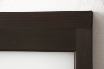 ガラス戸2枚をリペア&カスタム!高さと幅をリサイズし、引手の取り付け位置を調整。吊り戸仕様へ加工し、ガラスは新しくすりガラスに交換。色味は当店商品を参考に着色。(引き戸、建具)