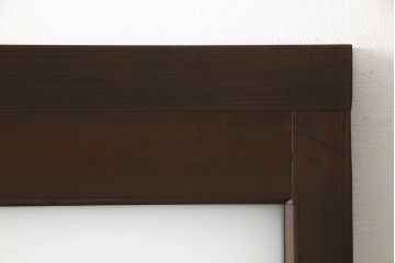 ガラス戸2枚をリペア&カスタム!高さと幅をリサイズし、引手の取り付け位置を調整。吊り戸仕様へ加工し、ガラスは新しくすりガラスに交換。色味は当店商品を参考に着色。(引き戸、建具)