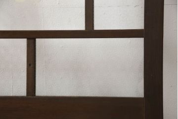 木製ドアをリペア&カスタム!高さをリサイズし、金具跡の処理を行い、中央以外のガラスを当店オリジナルの麻の葉・変わり花菱・市松模様ガラスに差し替え。本体は現状をベースにして1トーン程落ち着いた色味に着色。(ガラス扉、建具)