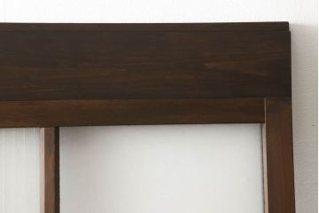 ガラス戸1枚をリペア&カスタム!高さをリサイズし、引手を取り付け。色味は当店の商品を参考に着色。(引き戸、建具)