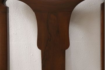 チェア4脚をリペア&カスタム!ご希望の生地で座面を張替え。修繕箇所などを本体の色味に合わせて着色し、全体的にワックス仕上げ。(ダイニングチェア、椅子)