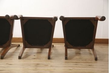 チェア4脚をリペア&カスタム!ご希望の生地で座面を張替え。修繕箇所などを本体の色味に合わせて着色し、全体的にワックス仕上げ。(ダイニングチェア、椅子)