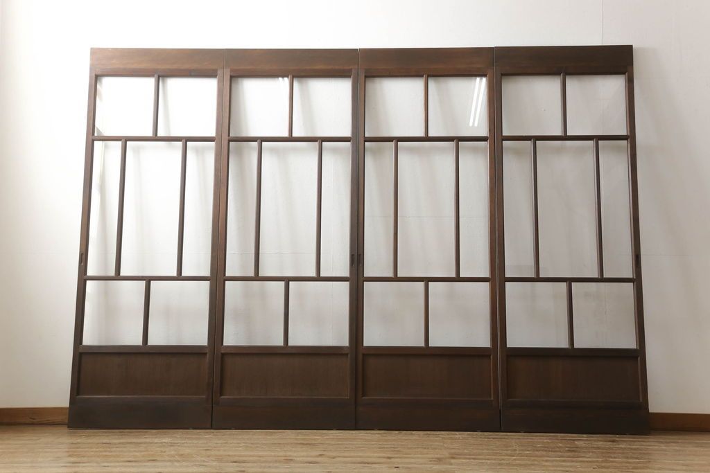 ガラス戸4枚をリペア&カスタム!高さをリサイズし、全てのガラスを新品のクリアガラスに交換。色味は当店商品を参考に着色。(引き戸、建具)