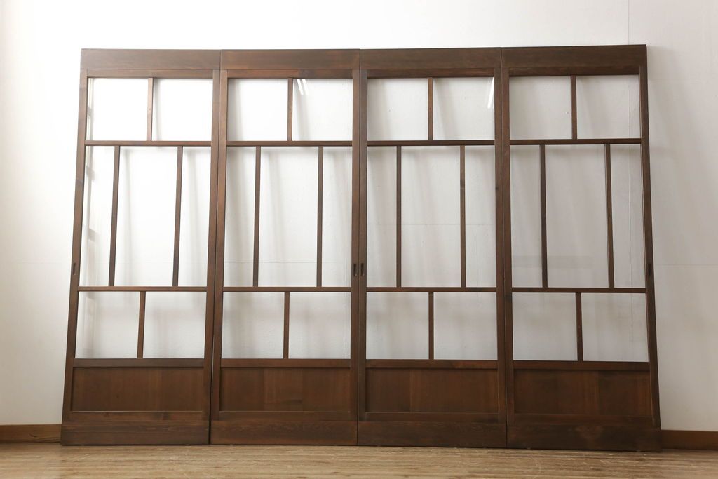 ガラス戸4枚をリペア&カスタム!高さをリサイズし、全てのガラスを新品のクリアガラスに交換。色味は当店商品を参考に着色。(引き戸、建具)