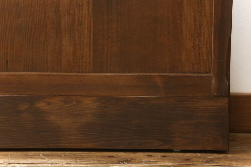 ガラス戸4枚をリペア&カスタム!高さをリサイズし、全てのガラスを新品のクリアガラスに交換。色味は当店商品を参考に着色。(引き戸、建具)