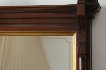 マホガニー材ホールスタンドをリペア&カスタム!鏡を新しいものに交換し、壁への固定用金具を取り付け。全体を1トーン落ち着いた色味に着色仕上げ。(ミラー、鏡、鏡台、ドレッサー、化粧台)