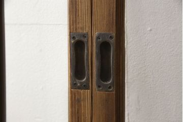 木製ガラス戸4枚をリペア&カスタム!高さと幅をリサイズし、戸車・引手は新しいものを取り付け。ねじ込み錠を調節・移設し、元の穴は新材を用いた埋木にて処置。(引き戸、建具)