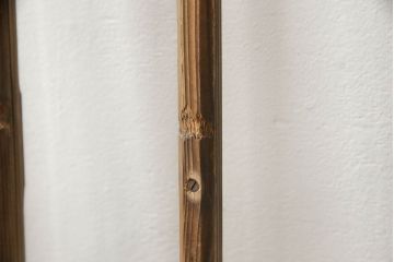 木製ガラス戸4枚をリペア&カスタム!高さと幅をリサイズし、戸車・引手は新しいものを取り付け。ねじ込み錠を調節・移設し、元の穴は新材を用いた埋木にて処置。(引き戸、建具)