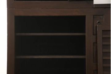 二段重ね箪笥をリペア&カスタム!上段の内部に棚板を製作し取付け。現状をベースに1トーン落ち着いた色味に着色仕上げ。(時代箪笥、和タンス)