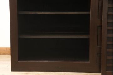 二段重ね箪笥をリペア&カスタム!上段の内部に棚板を製作し取付け。現状をベースに1トーン落ち着いた色味に着色仕上げ。(時代箪笥、和タンス)