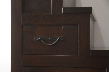 二段重ね箪笥をリペア&カスタム!上段の内部に棚板を製作し取付け。現状をベースに1トーン落ち着いた色味に着色仕上げ。(時代箪笥、和タンス)