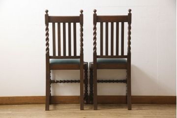 オーク材製のチェアをリペア&カスタム!元の木色をベースに1トーンほど落ち着いたお色味に着色。座面をご希望の生地に張り替え。(ダイニングチェア、椅子)
