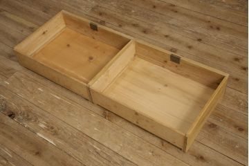 イギリスアンティークのキャビネットリペア&カスタム!天板は両端を5mm(計10mm)ずつカット。現状の色味をベースに着色。(食器棚、戸棚、カップボード)