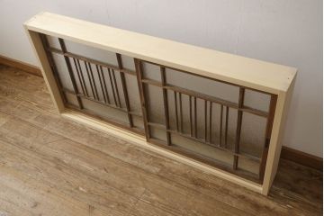 ガラス窓をリペア&カスタム!お客様のご希望に合わせてリサイズ。戸枠を新規製作。着色はせず、手触りが良くなる程度のバフ掛けをして仕上げ。(ガラス戸、引き戸、建具)