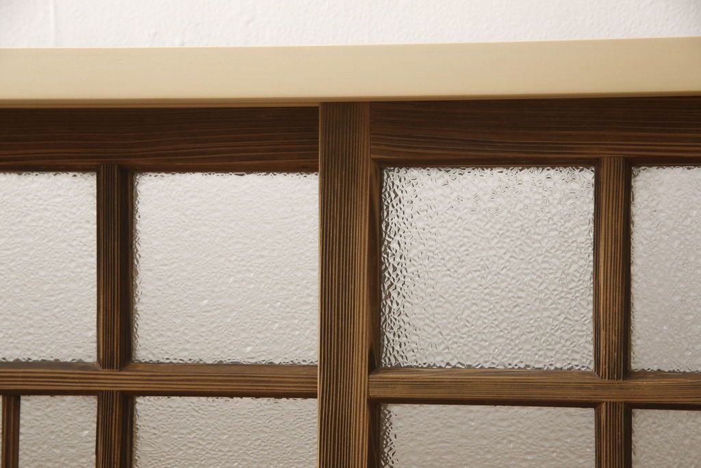 ガラス窓をリペア&カスタム!お客様のご希望に合わせてリサイズ。戸枠を新規製作。着色はせず、手触りが良くなる程度のバフ掛けをして仕上げ。(ガラス戸、引き戸、建具)