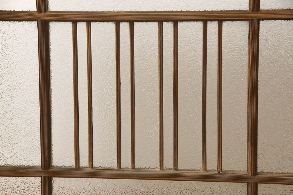 ガラス窓をリペア&カスタム!お客様のご希望に合わせてリサイズ。戸枠を新規製作。着色はせず、手触りが良くなる程度のバフ掛けをして仕上げ。(ガラス戸、引き戸、建具)