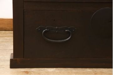 明治時代の収納箪笥の見た目を変えずに奇麗にリペア!現状をベースに着色。(時代箪笥、整理タンス、収納たんす、引き出し、ローチェスト、ローボード)