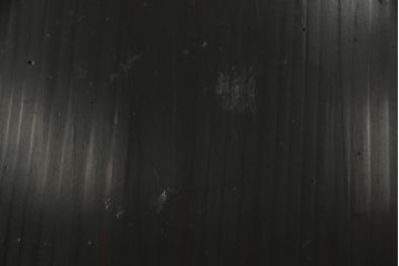 格子帯戸をリペア&カスタム!リサイズし、お客様考案のデザインをベースにステンドグラスを製作し取付け。現状の色味をベースに1トーン濃い色味に着色仕上げ。(引き戸、建具)