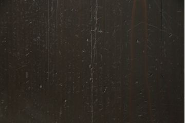 格子帯戸をリペア&カスタム!リサイズし、お客様考案のデザインをベースにステンドグラスを製作し取付け。現状の色味をベースに1トーン濃い色味に着色仕上げ。(引き戸、建具)