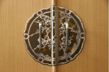 加茂総桐箪笥の見た目を変えずに綺麗にリペア!本来の美しさを活かした木地色仕上げ。(胴丸、総桐たんす、洋服タンス、ワードローブ、桐タンス)