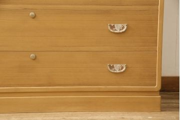 総桐箪笥の見た目を変えずに綺麗にリペア!本来の美しさを活かした木地色仕上げ。(衣装箪笥、整理タンス、引き出し、チェスト、桐たんす、胴厚、四方丸)