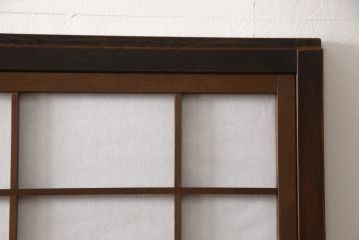 格子戸をリペア&カスタム!リサイズし、引手を取り付け。裏障子をプラスチック障子に張替え。1トーン落ち着いた色味に着色仕上げ。(障子戸、引き戸、建具)