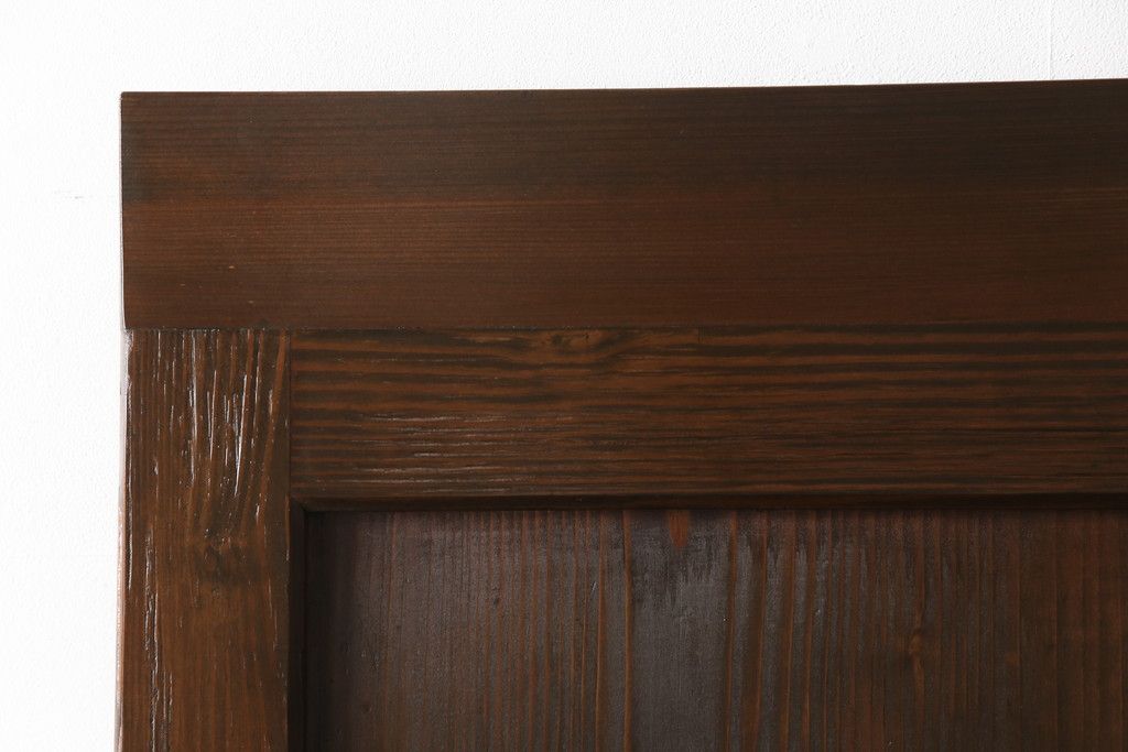 蔵戸をリペア&カスタム!高品質リペアを施し、リサイズ。丸型戸車を取り付け。外部用塗装で仕上げ。(引き戸、玄関戸、建具)