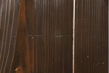 蔵戸をリペア&カスタム!高品質リペアを施し、リサイズ。丸型戸車を取り付け。外部用塗装で仕上げ。(引き戸、玄関戸、建具)