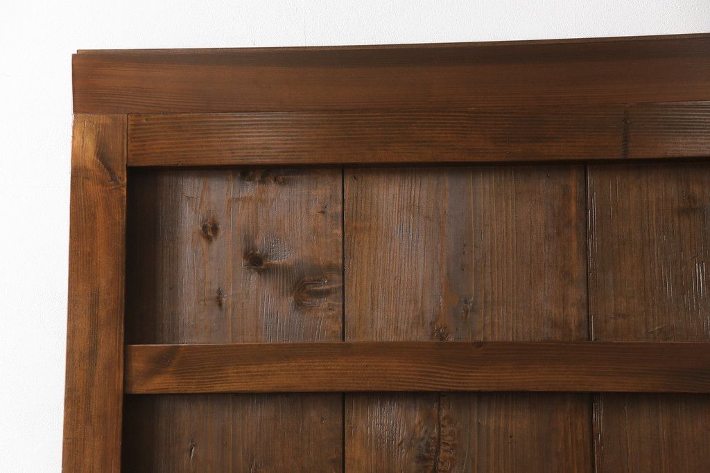 蔵戸をリペア&カスタム!高品質リペアを施し、リサイズ。丸型戸車を取り付け。外部用塗装で仕上げ。(引き戸、玄関戸、建具)